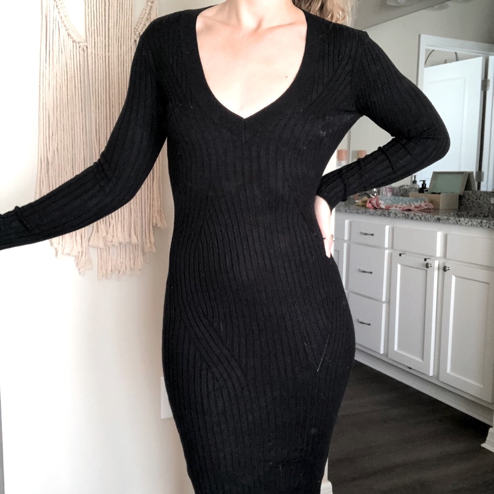 Timing Black long sleeve sweater dress